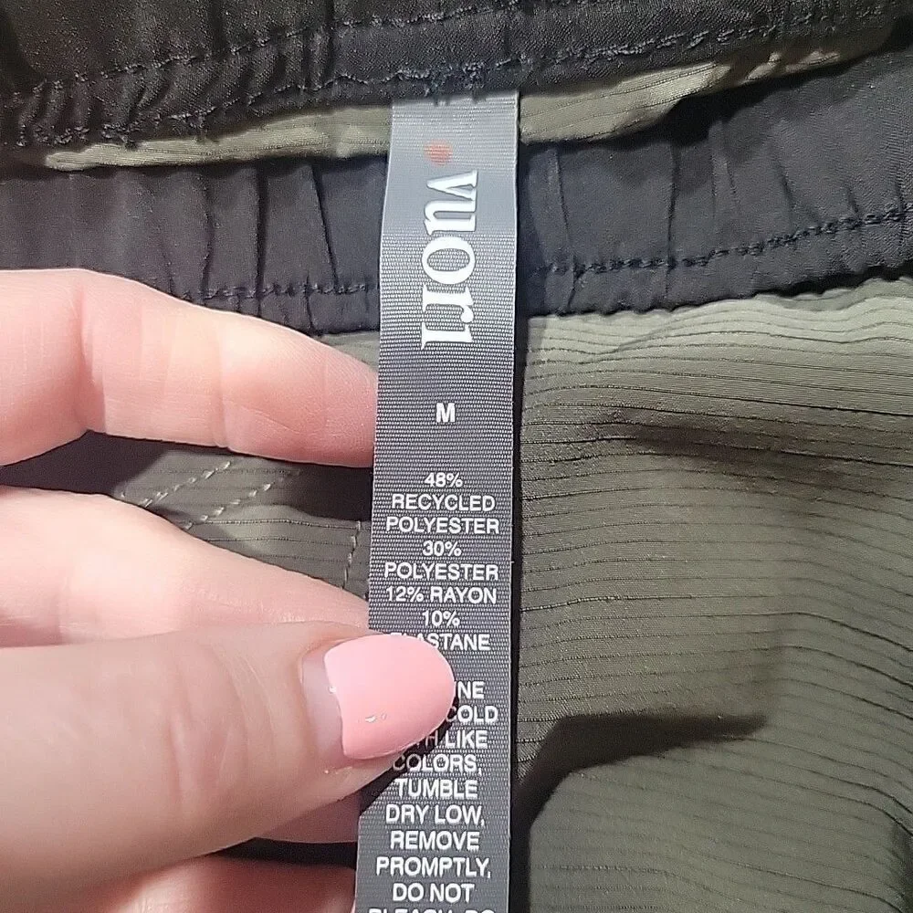 NWT Vuori Peak Athletic Shorts Mens M Oregano Green Gym Performance Stretch Golf - Picture 7 of 10